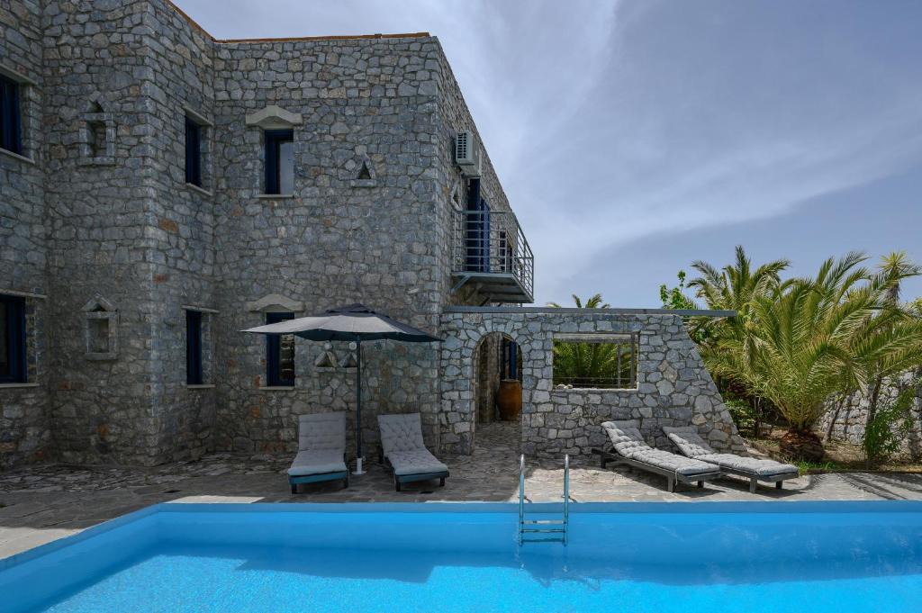 Lampini Villa | Petritis