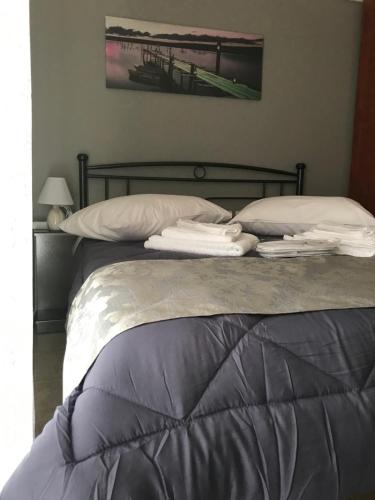 Mesolongi Apartment | Pinpoint Rooms