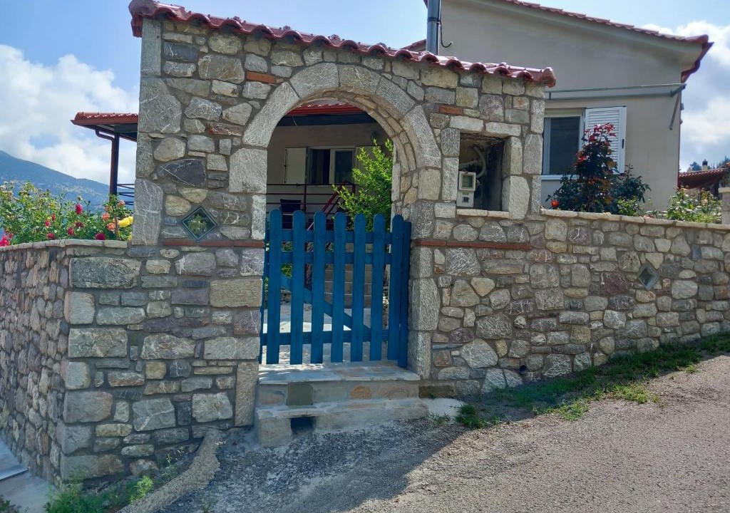 Plataniotissa House | Red Platanus