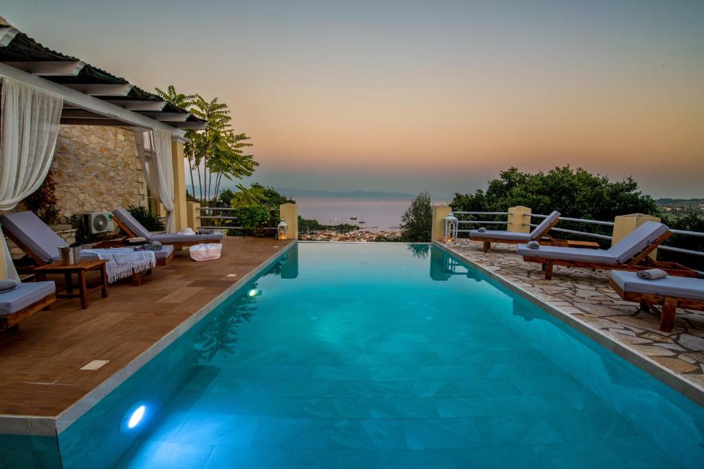 Gaios Villa | Red Rose Artistsvillas