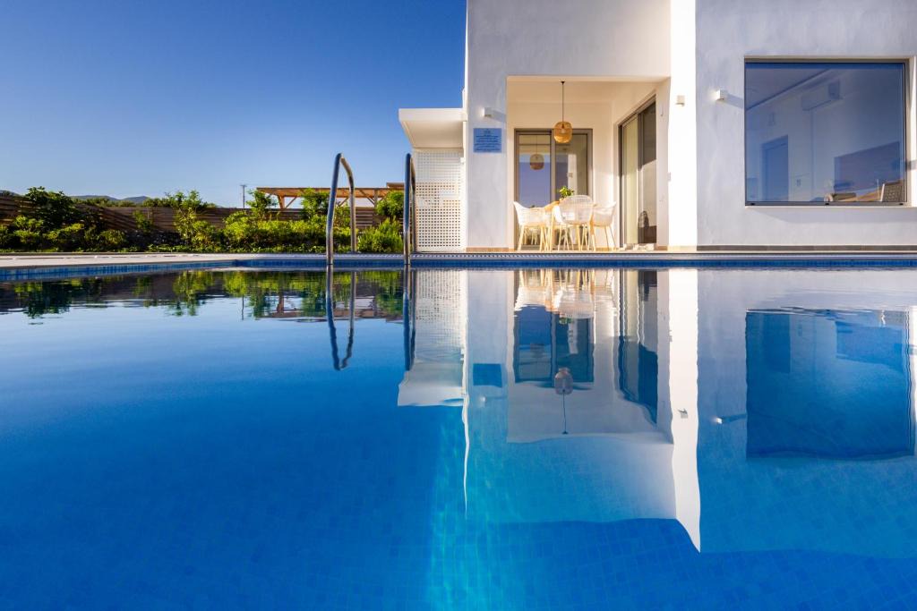 Aposelemis Villa | Sardines Luxury Villas