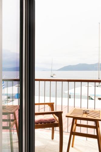 Trikeri Resort | Selana και Ielios Trikerisuites