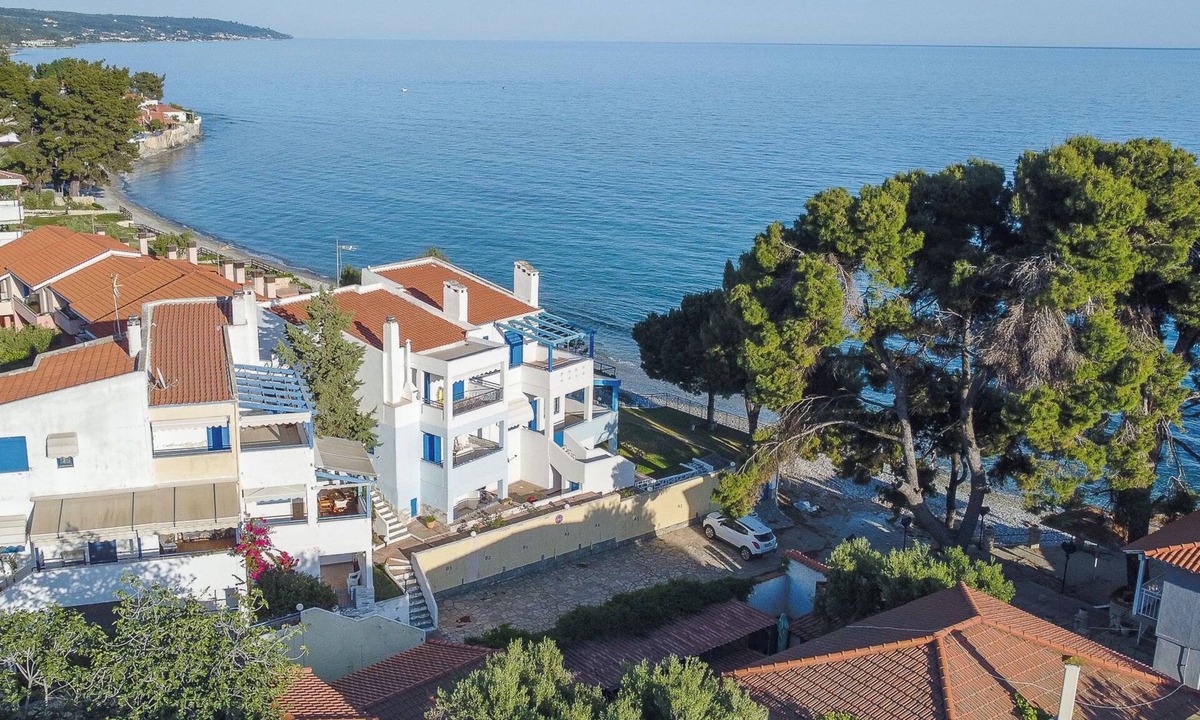 Mola Kalyva House | Serenity Beach Front Maisonette, Mola Kaliva