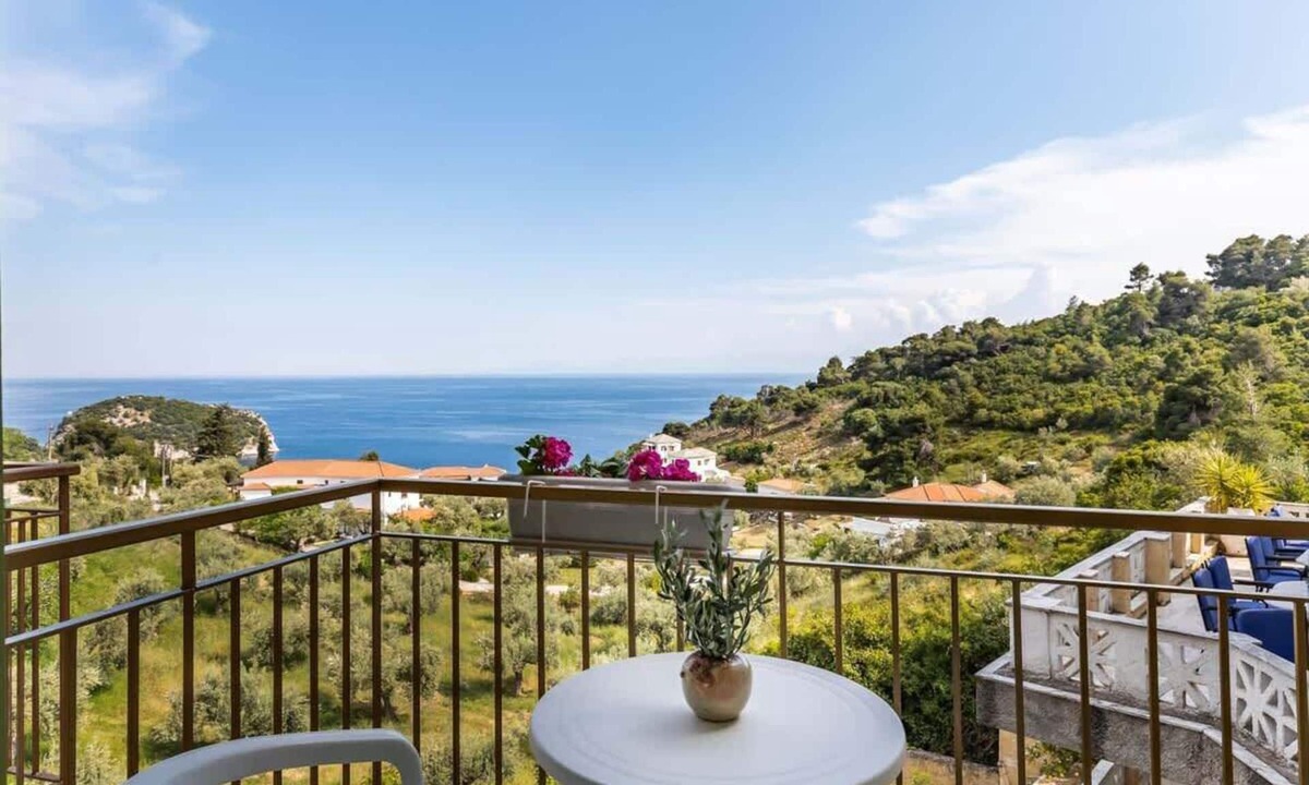 Stafylos Hotel | Skopelos Seaview Suite - Hebe Summer Nest