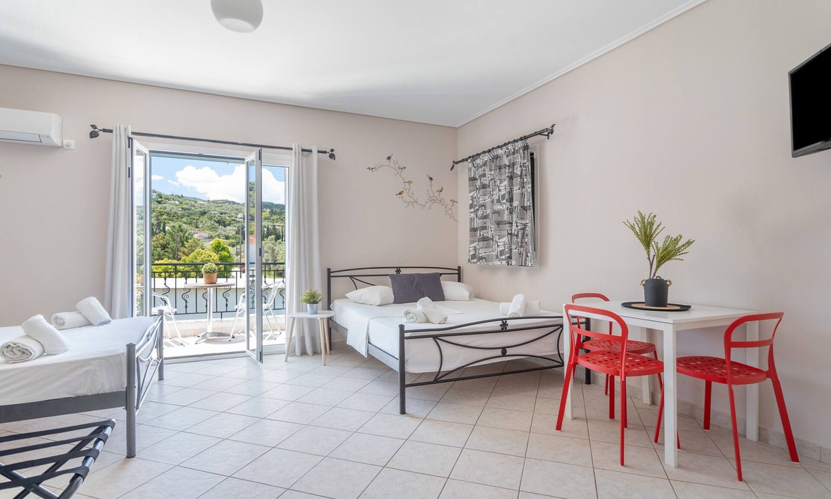 Kalligoni Apartment | Studio Apartment 'Alexandros 3 Guests' with Mountain View, Wi-Fi and Air Conditioning