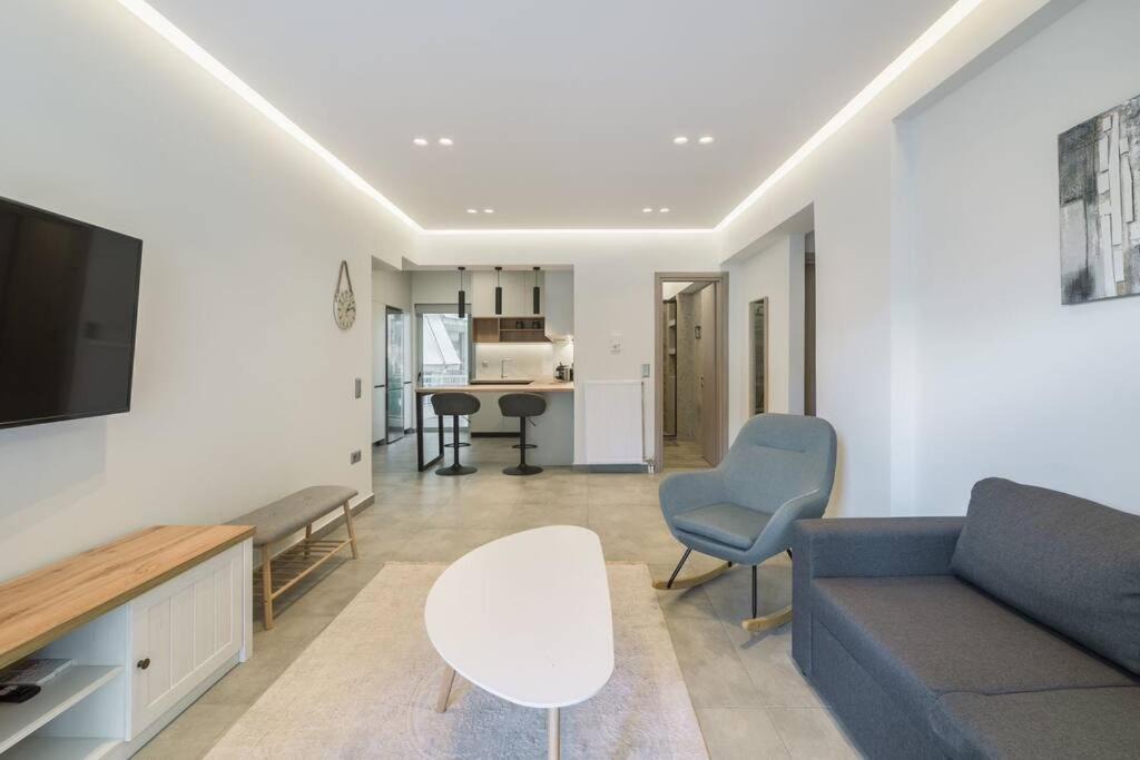 Goudi Apartment | stylish zografou apartement