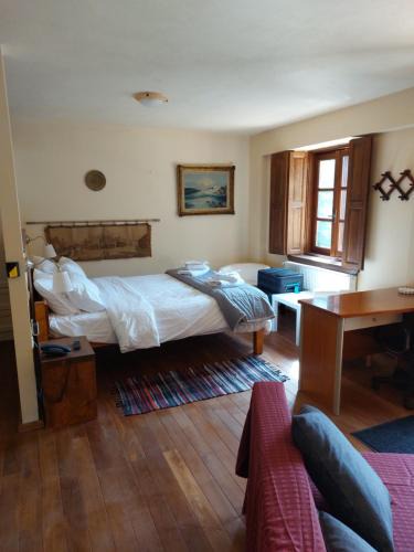 Karpenisi Apartment | Suite Korfes-Κορφές Αυτόνομη Σουίτα με Τζάκι στην Βίλα Κορφές