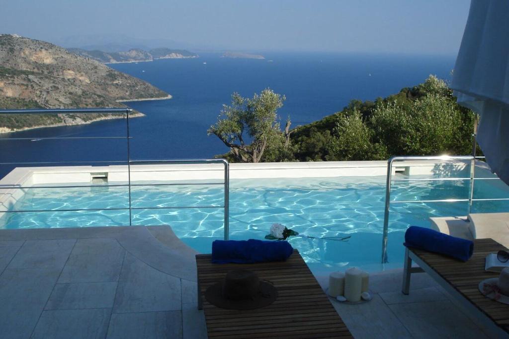 Evgiros House | Sunkiss Private Retreat Cottage With Pool