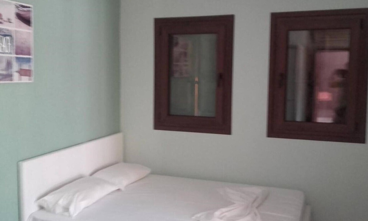Kala Nera Apartment | Terracotta Room