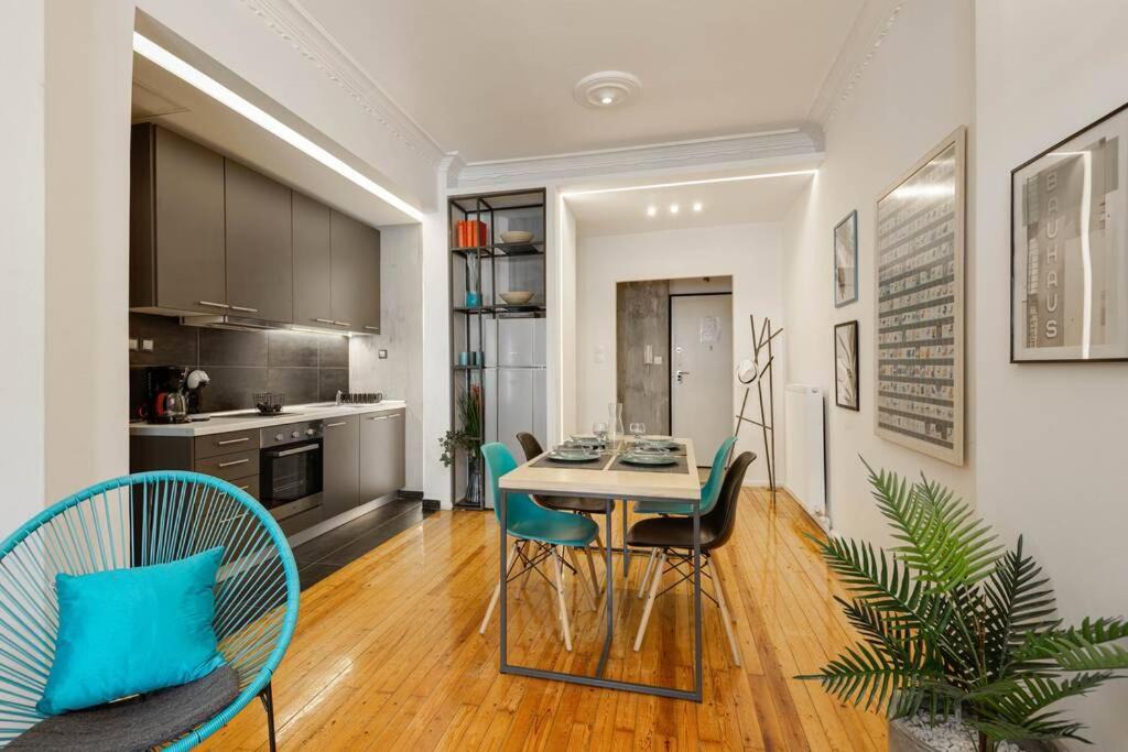 Thessaloniki City Centre Apartment | THE WALL Downtown Apartment