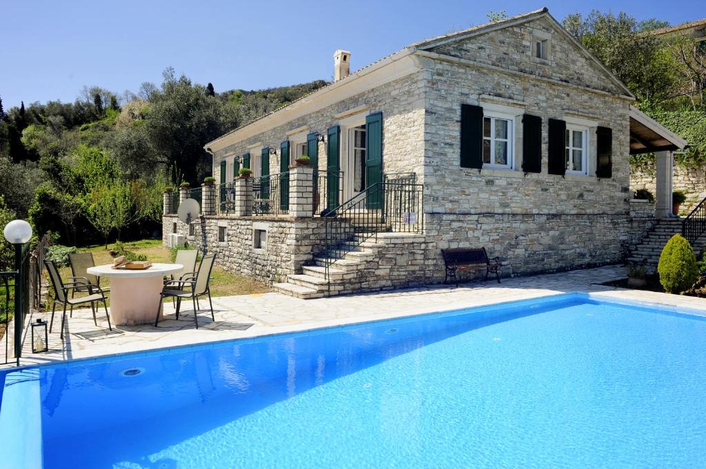 Petaleia Villa | Thresher's House