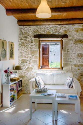 Latziana House | Traditional Cretan House close to beach and Chania city, Mouri Nature House