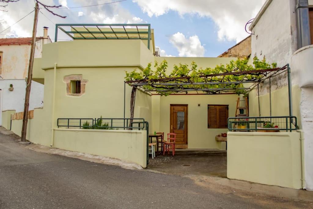 Fres House | Traditional house in Fres
