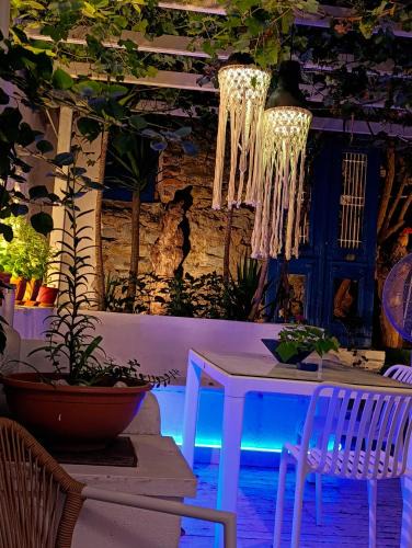 Agios Pavlos Apartment | Trykonos Garden - Free Parking - Explore Center on foot - Close to University & Helexpo