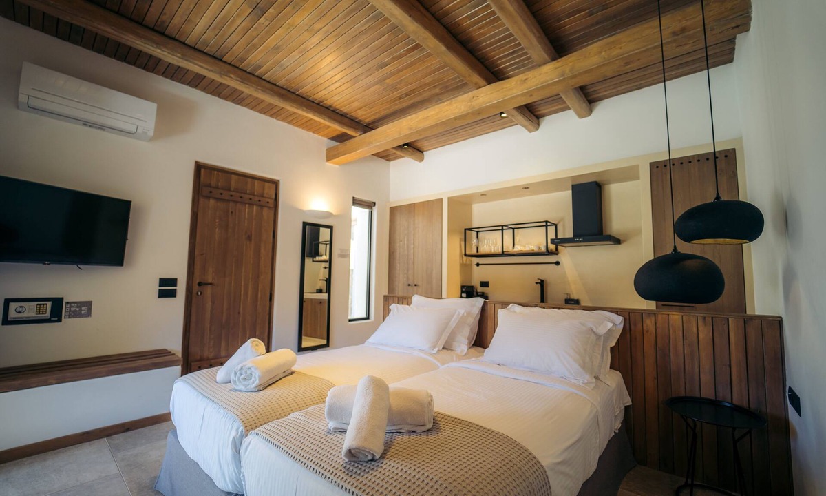 Ios Villa | Two Bedroom Villas Private Pool Garden View