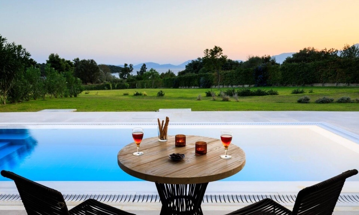 Aktio-Vonitsa Villa | Varko - Afrodite - One Bedroom Villa, Sleeps 2