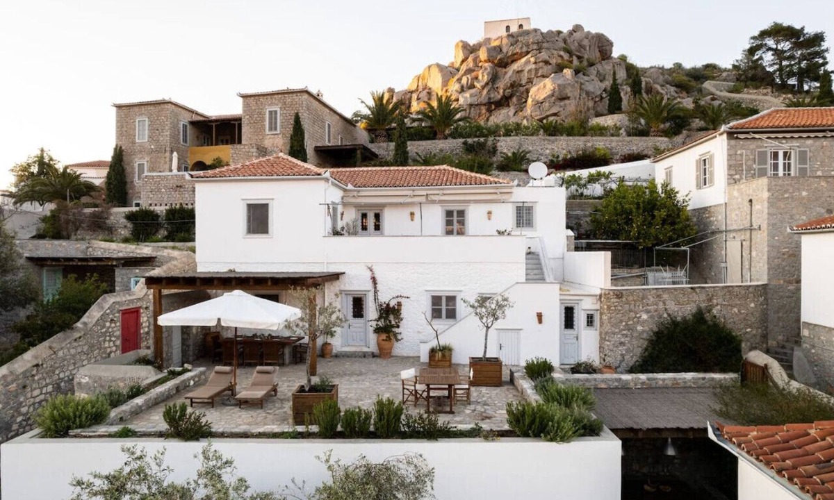 Hydra House | Villa Alethea Retreat