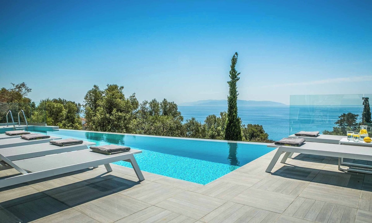 Vlachata Villa | Villa Del Cielo - Premier Villa with Incredible Sea Views & First-Class Decor
