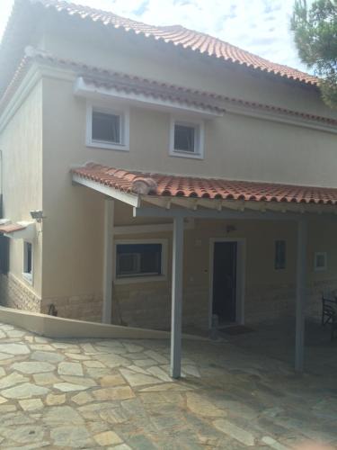 Rigas Feraios Municipality House | Villa Kanapitsa