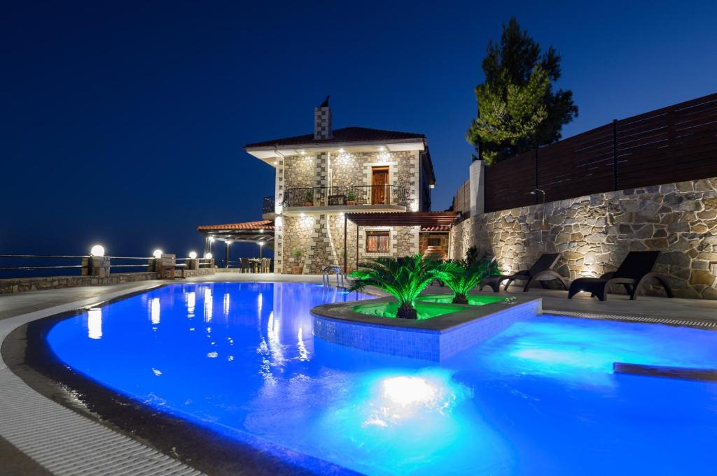 Gra Lygia Villa | Villa Oneiro Luxury Home ~ Nature, Serenity, View