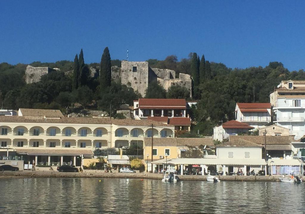 Kassiopi House | Villa Perris Studios