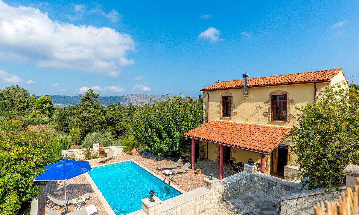 Maza Villa | Villa Roussa, beautiful stone villa in traditional village Maza