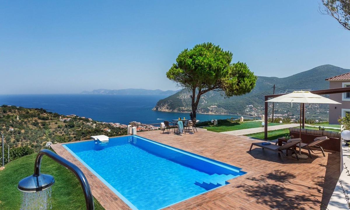 Skopelos Villa | Villa Savvina with stunning view Skopelos island