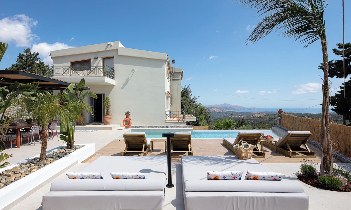 Paidochori Villa | Villa Stariδe, sea view, private heated pool, playground, ping pong