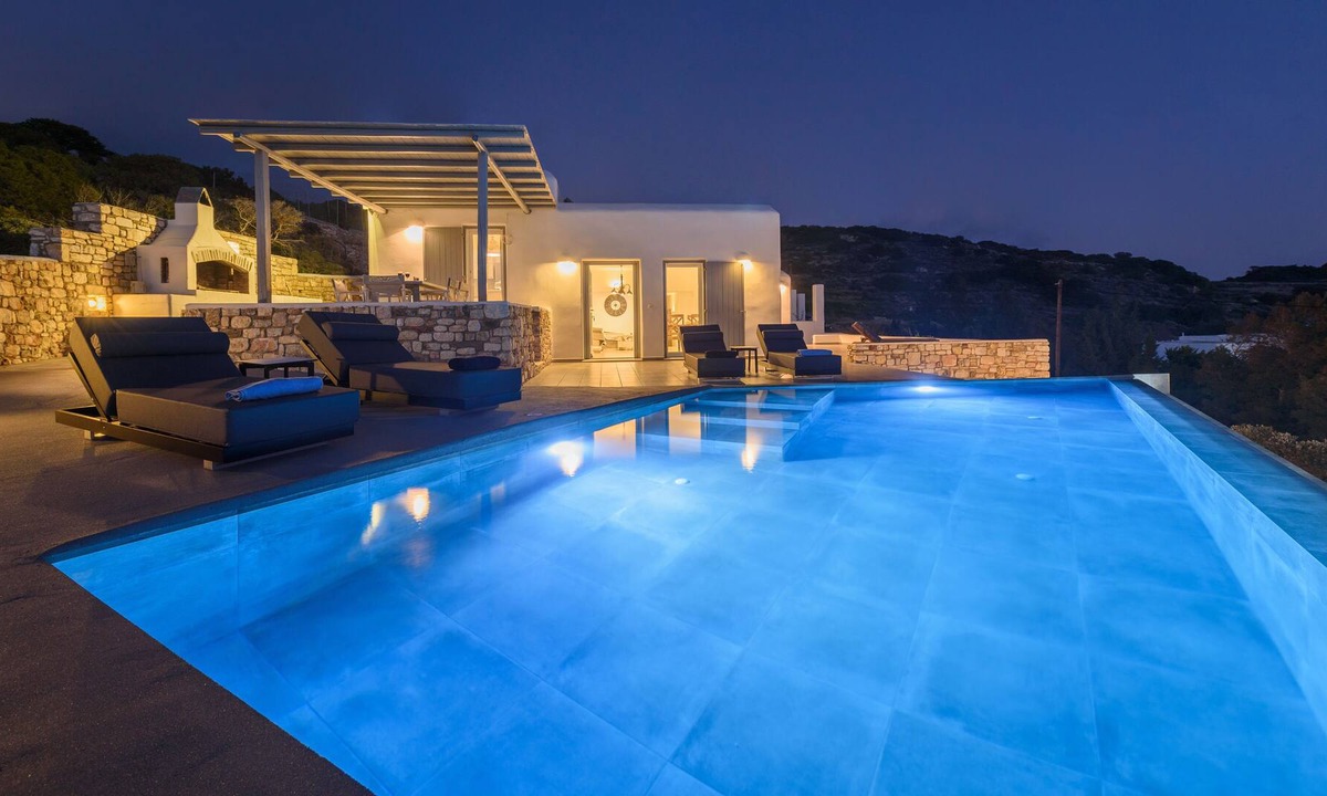 Aliki Villa | VILLA SUNSET PAROS-BRAND NEW HOME