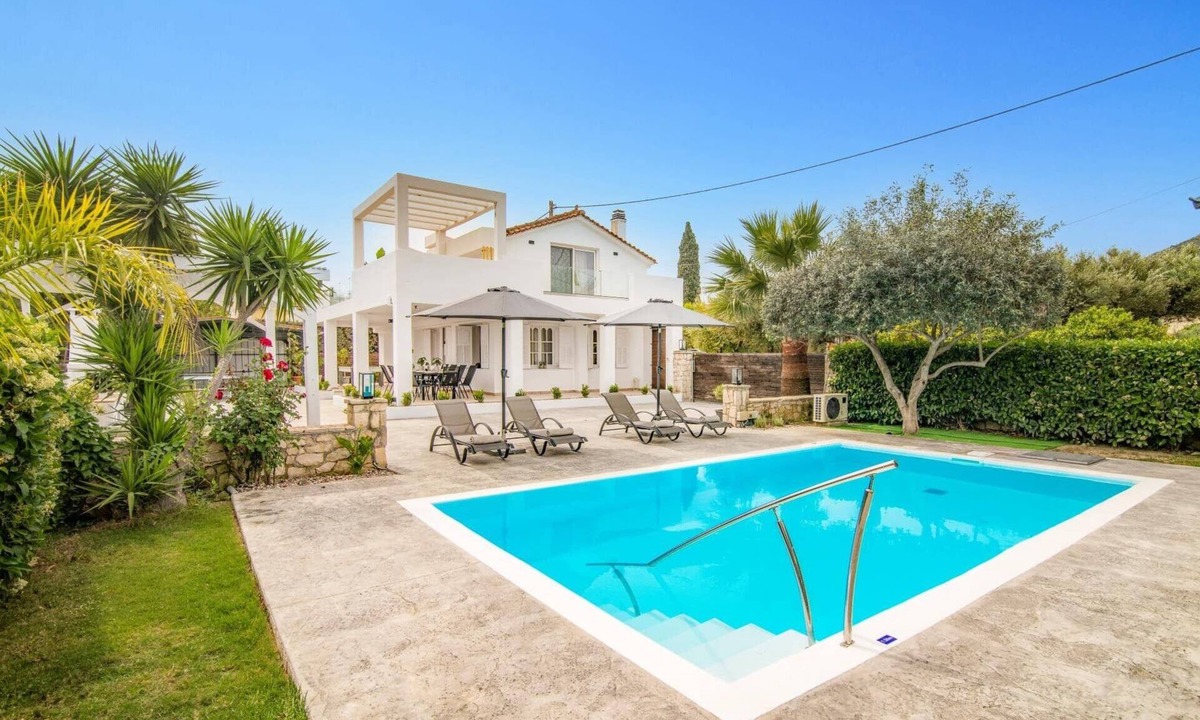 Pantokratoras Villa | Villa Zante Pnoe by Villa Plus