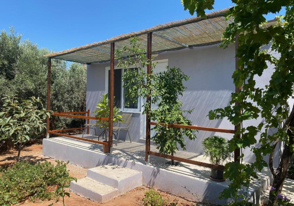 Gialos Apartment | Vine Veranda