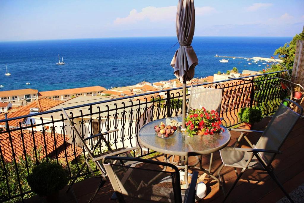 Koroni House | Violetta Rooms