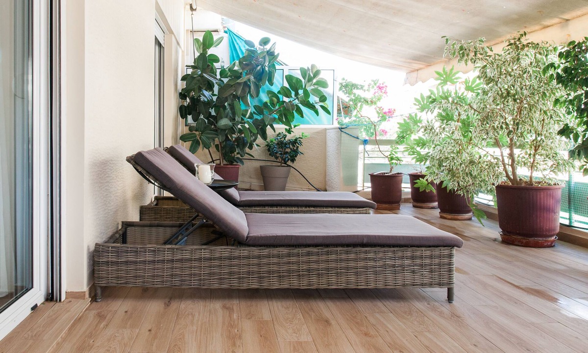 Koukaki Apartment | Walking distance to all attractions, safe, superb