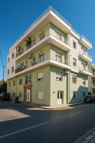 Karpenisi Apartment | Your refuge overlooking port 6A