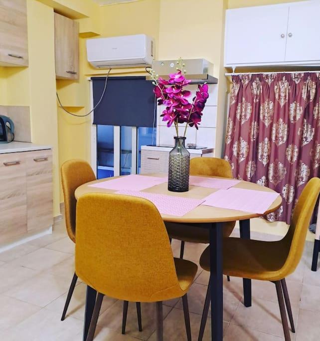 Patras Apartment | Zenia Home 1 Στην καρδιά της Πάτρας