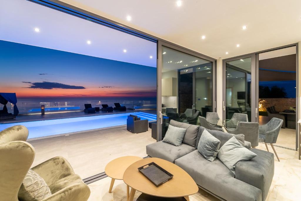 Agios Nikitas Villa | Zenvillas