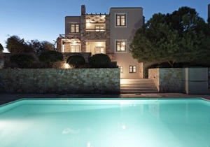 4 Bedroom Villa with Sea View and Pool Access