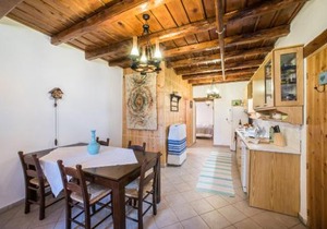 ARADENA TRADITIONAL House 2