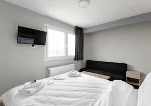 Caravanserai Studio 11