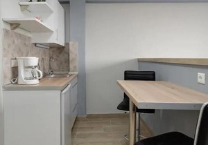 Caravanserai Studio 11