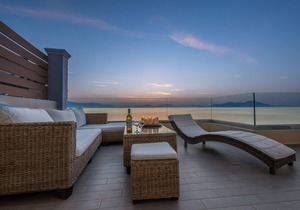 Diamante beachfront suite B