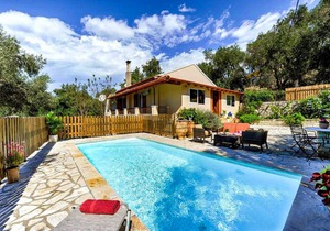 Dimitris Cottage - Two Bedroom Villa, Sleeps 4