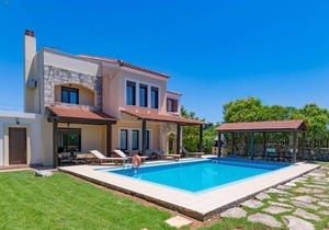 Ekklisies Tria: Large Private Pool, A/C, WiFi