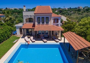 Ekklisies Tria: Large Private Pool, A/C, WiFi