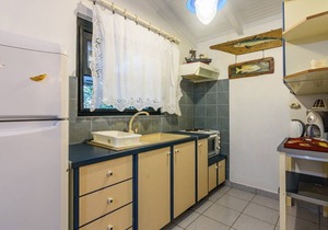 Fairytale Blue-Chranoi Seaside Retreats Up to 8ppl