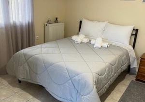 Flo's Apartments