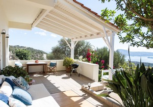 Gardenia Guest House with beautiful sea views, near the beach and the village.