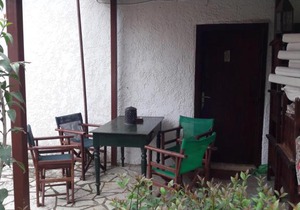 George Papadopoulos Apartments Chrani