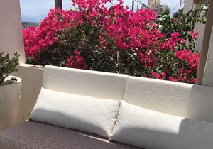 IN HEART OF TOWN NEAR TO THE BEACH