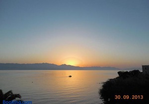 Iris Apartments Chrani